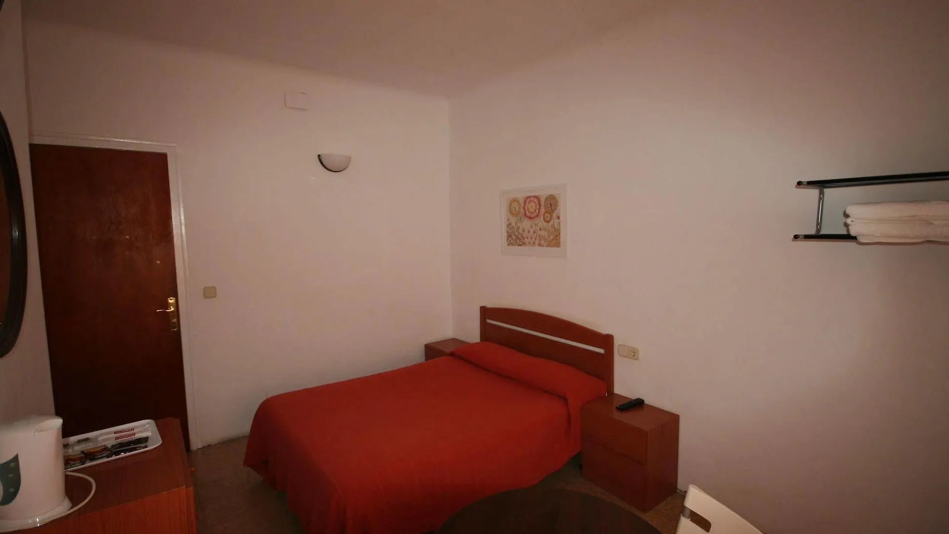 Hostal Juventus Portbou Gasthof